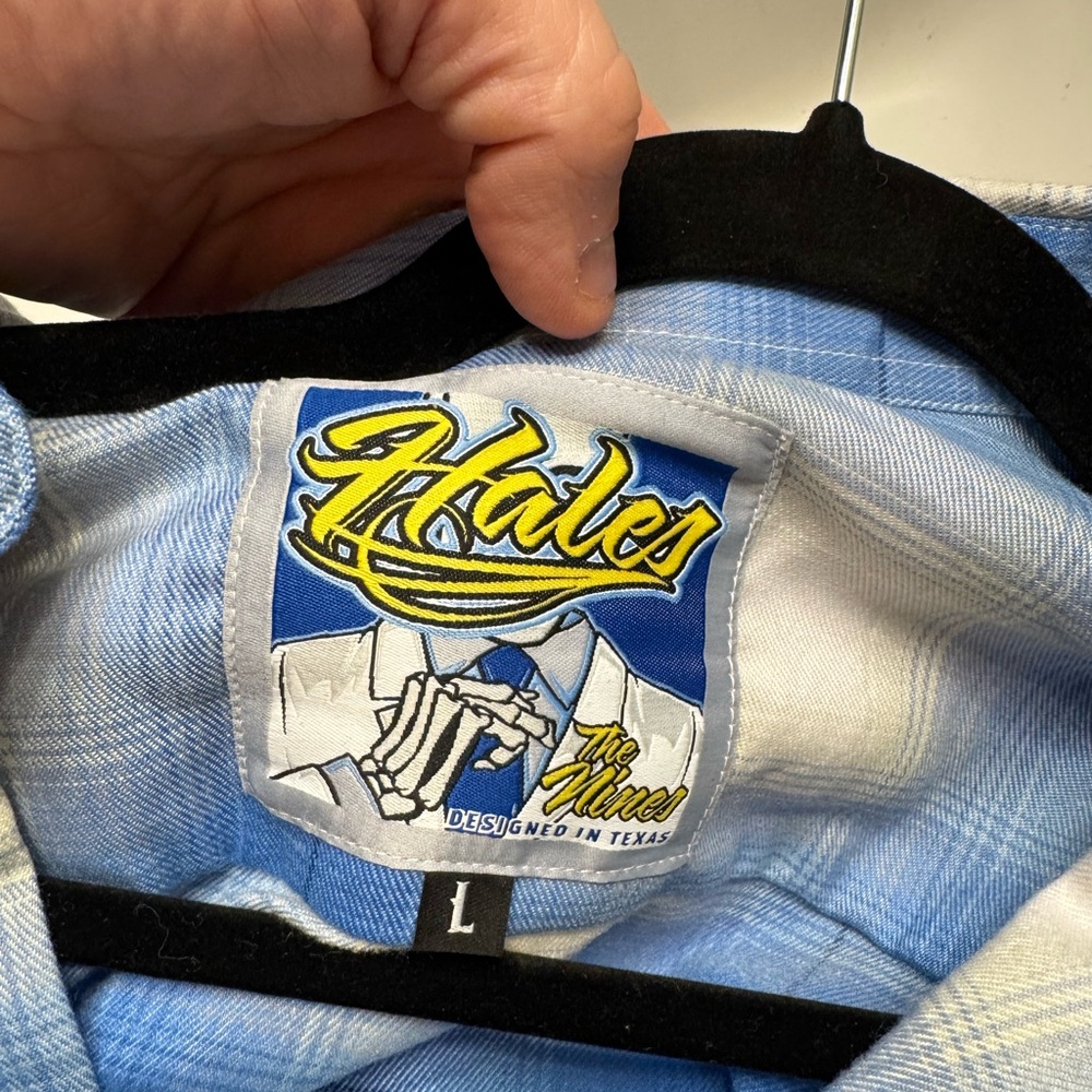 Hale’s The nines flannel size L like new - Picture 3 of 3